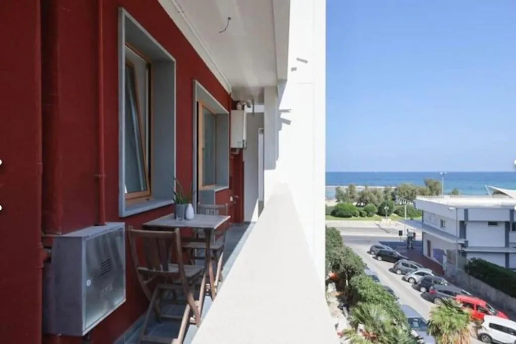 Double Balcony Sea View Apartment Bari